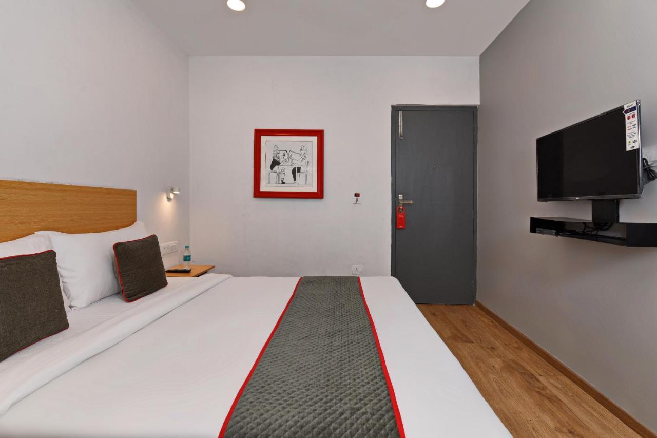 Townhouse Function Inn Near Chaudhary Charan Singh International Airport 勒克瑙 外观 照片