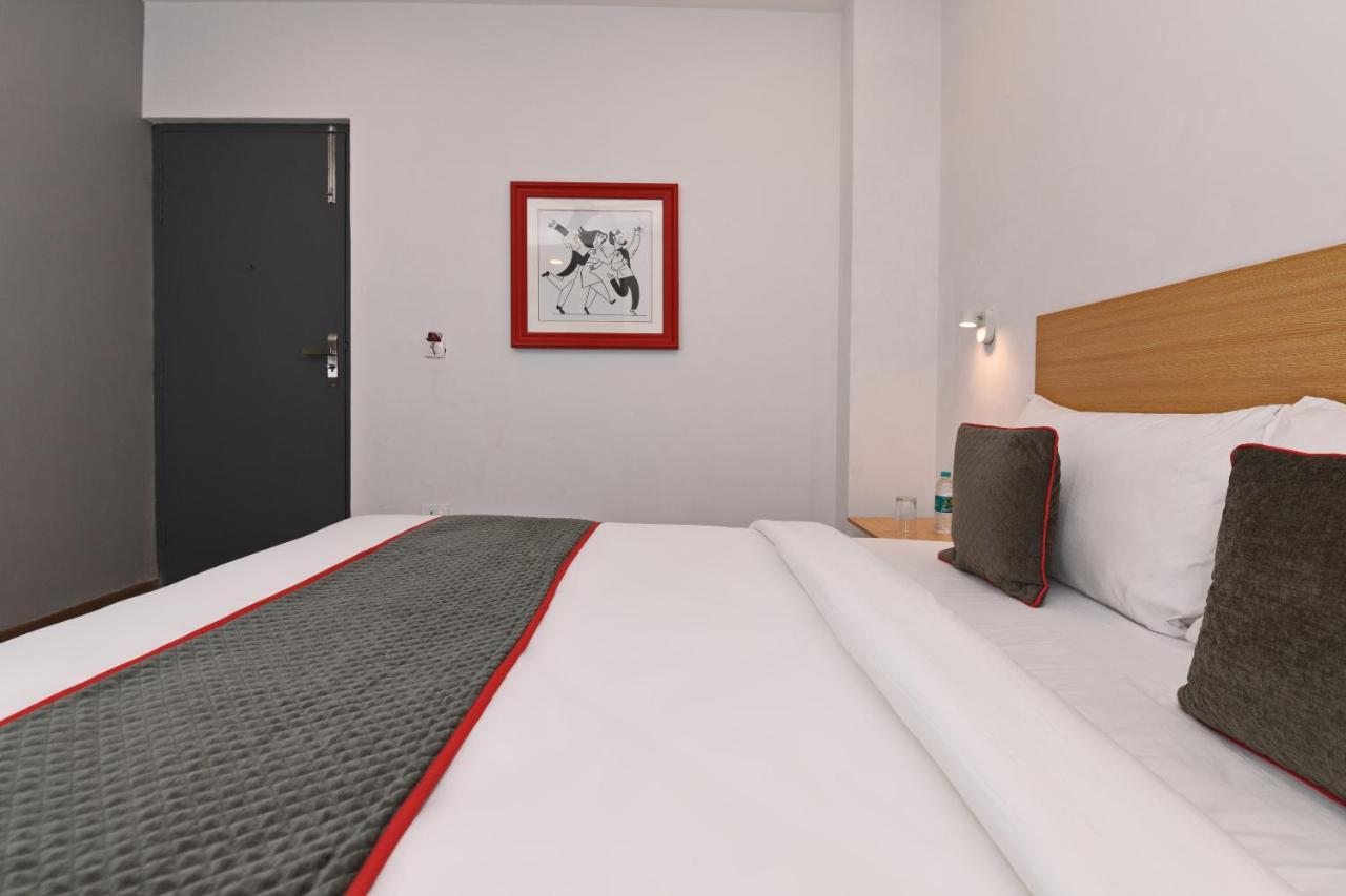 Townhouse Function Inn Near Chaudhary Charan Singh International Airport 勒克瑙 外观 照片