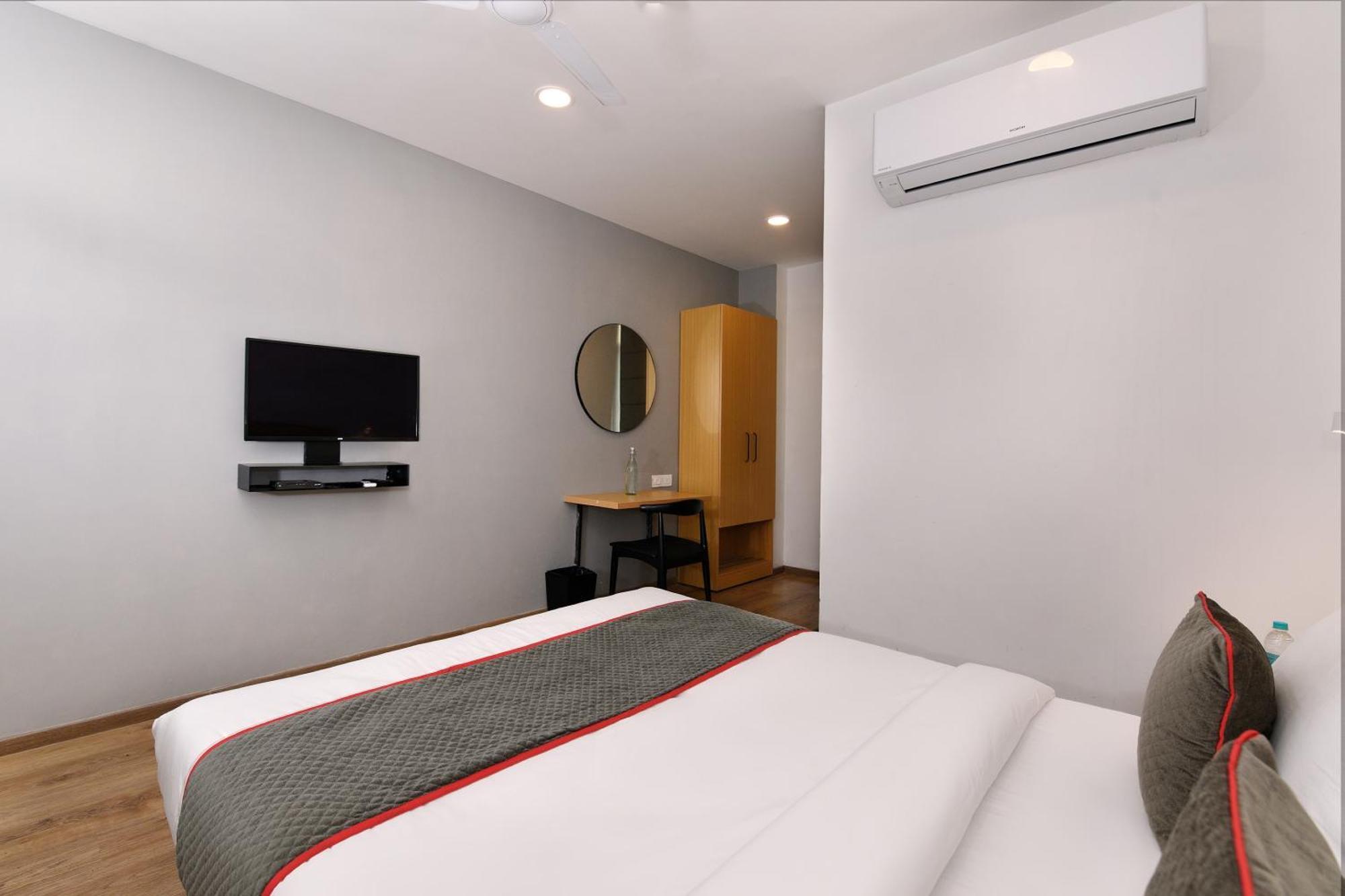 Townhouse Function Inn Near Chaudhary Charan Singh International Airport 勒克瑙 外观 照片