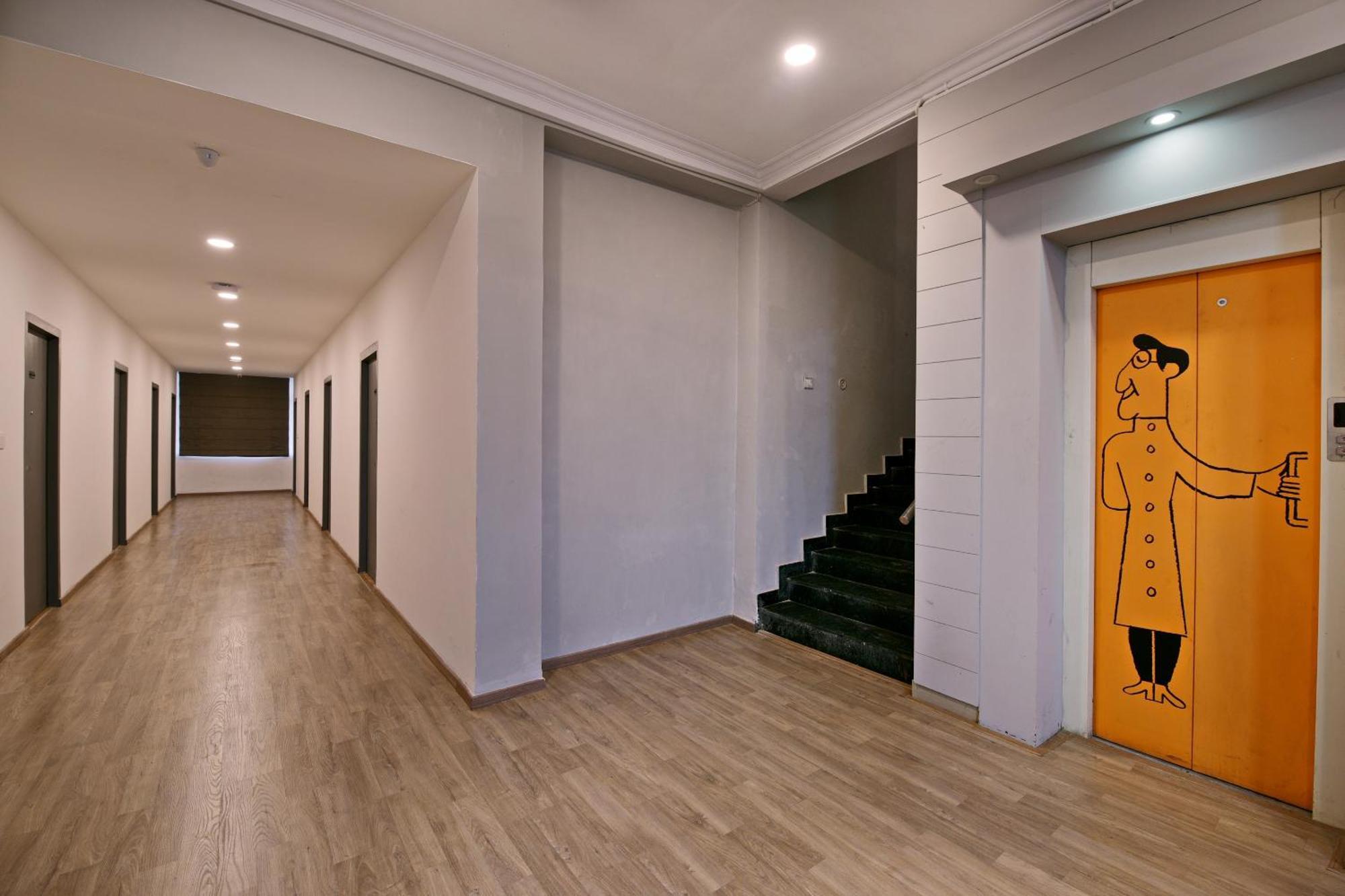 Townhouse Function Inn Near Chaudhary Charan Singh International Airport 勒克瑙 外观 照片