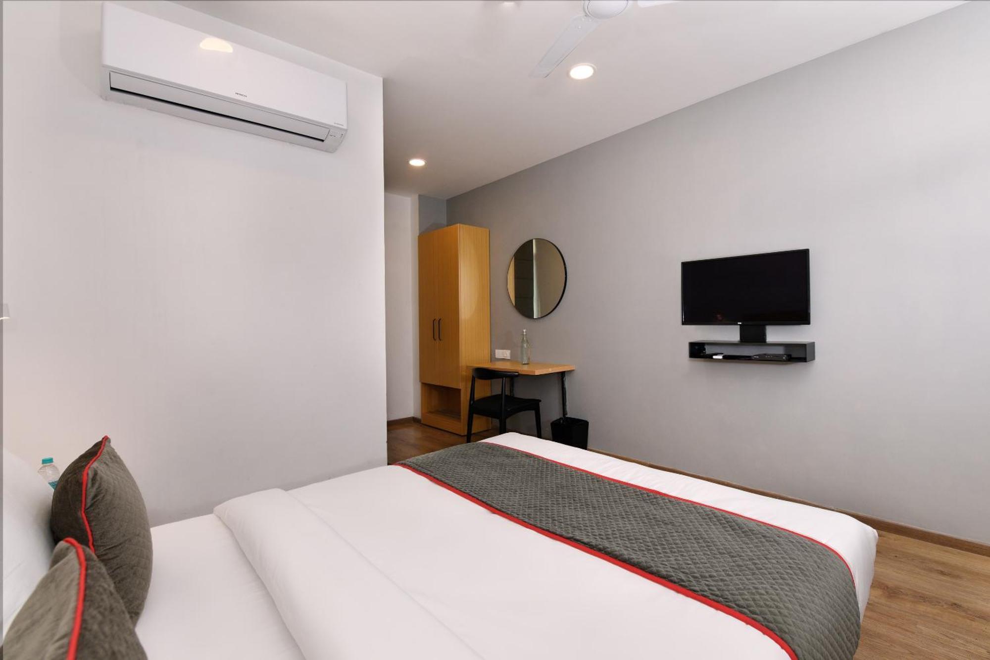 Townhouse Function Inn Near Chaudhary Charan Singh International Airport 勒克瑙 外观 照片