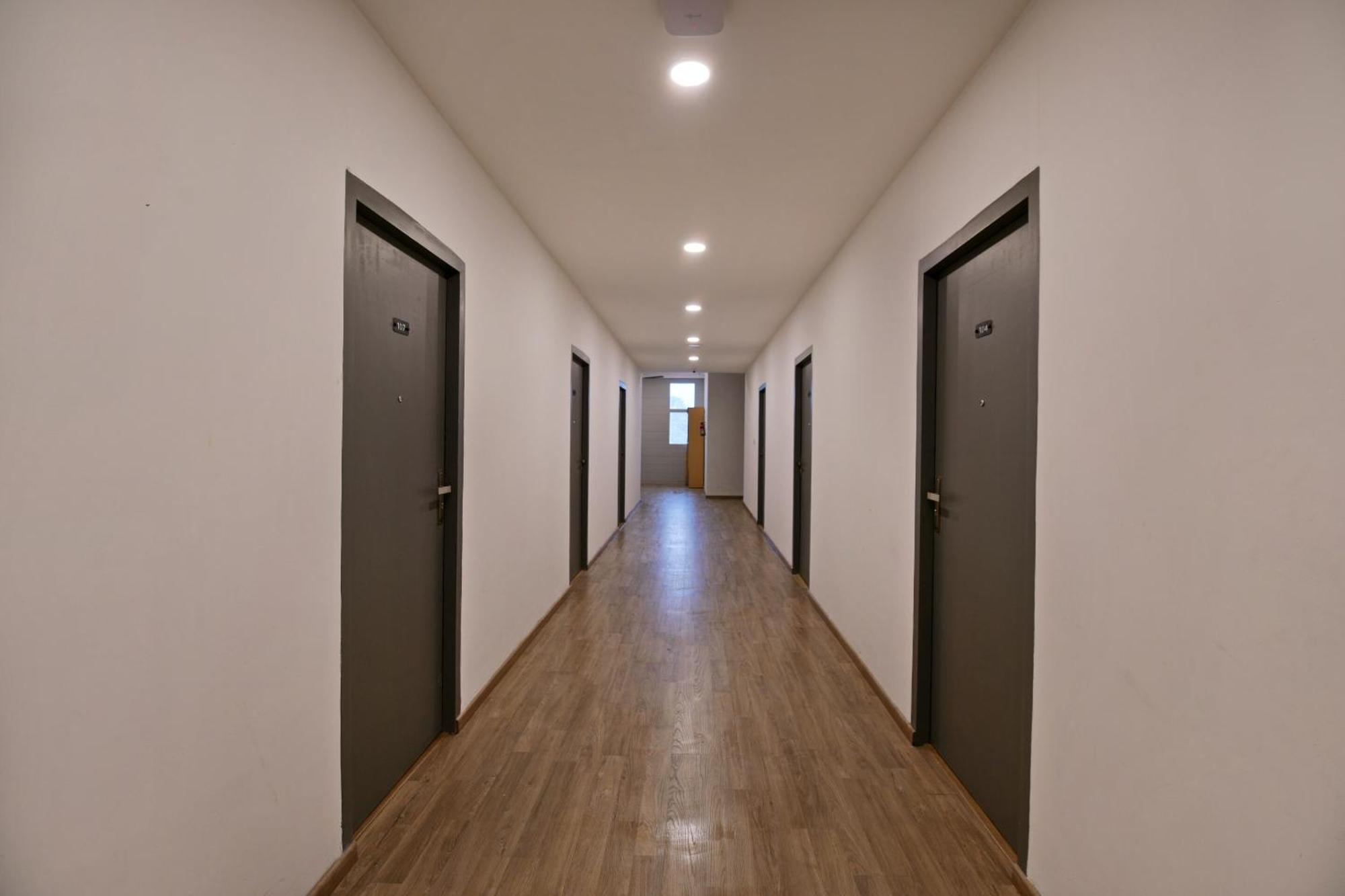 Townhouse Function Inn Near Chaudhary Charan Singh International Airport 勒克瑙 外观 照片
